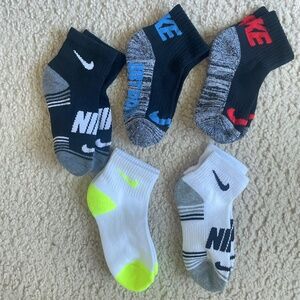 NIKE Everyday Kids Training 5-Pack Crew Socks Dri-Fit 4Y-6Y NWOT